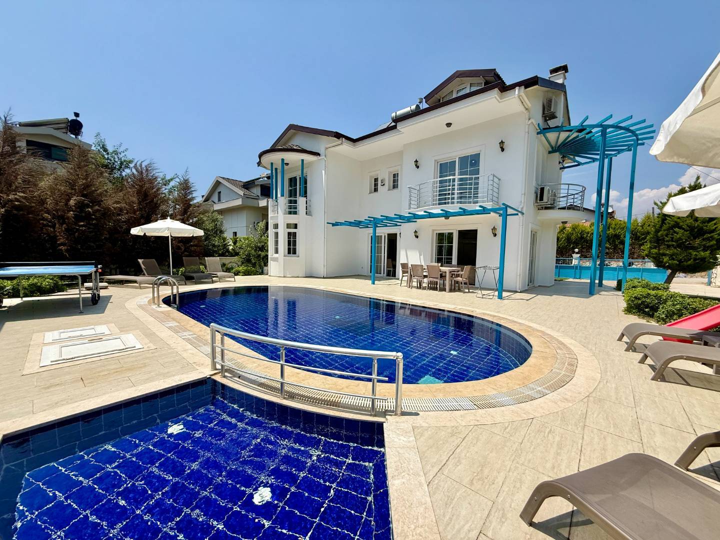 Villa Zenora